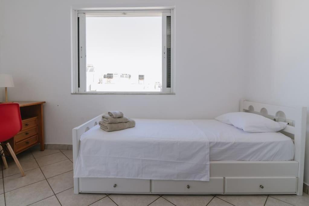 Sunny Apartment For Couples & Friends In Centre Iraklio Exterior foto